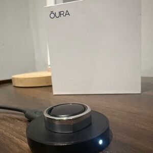 Oura Black Charger with White Box